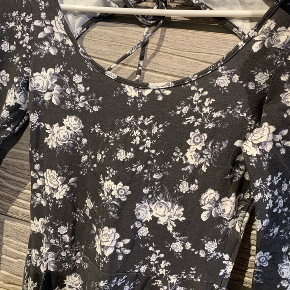 NWT American eagle floral dress - Picture 6 of 7